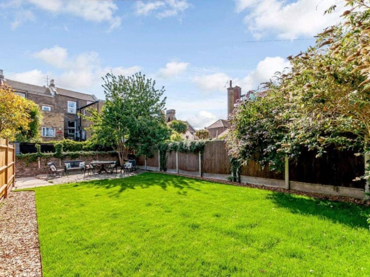 Holiday home Walpole Front House Sleeps 13-15