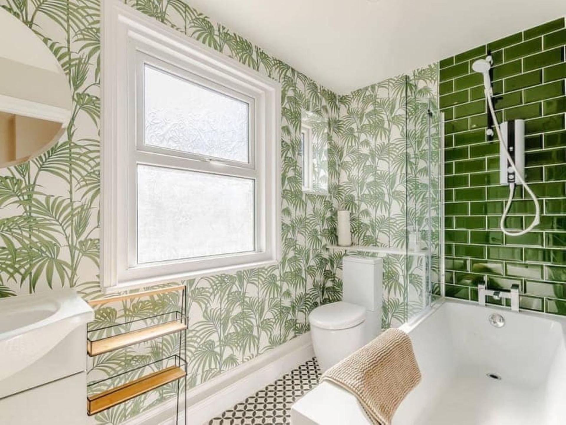 Walpole Front House Sleeps 13-15