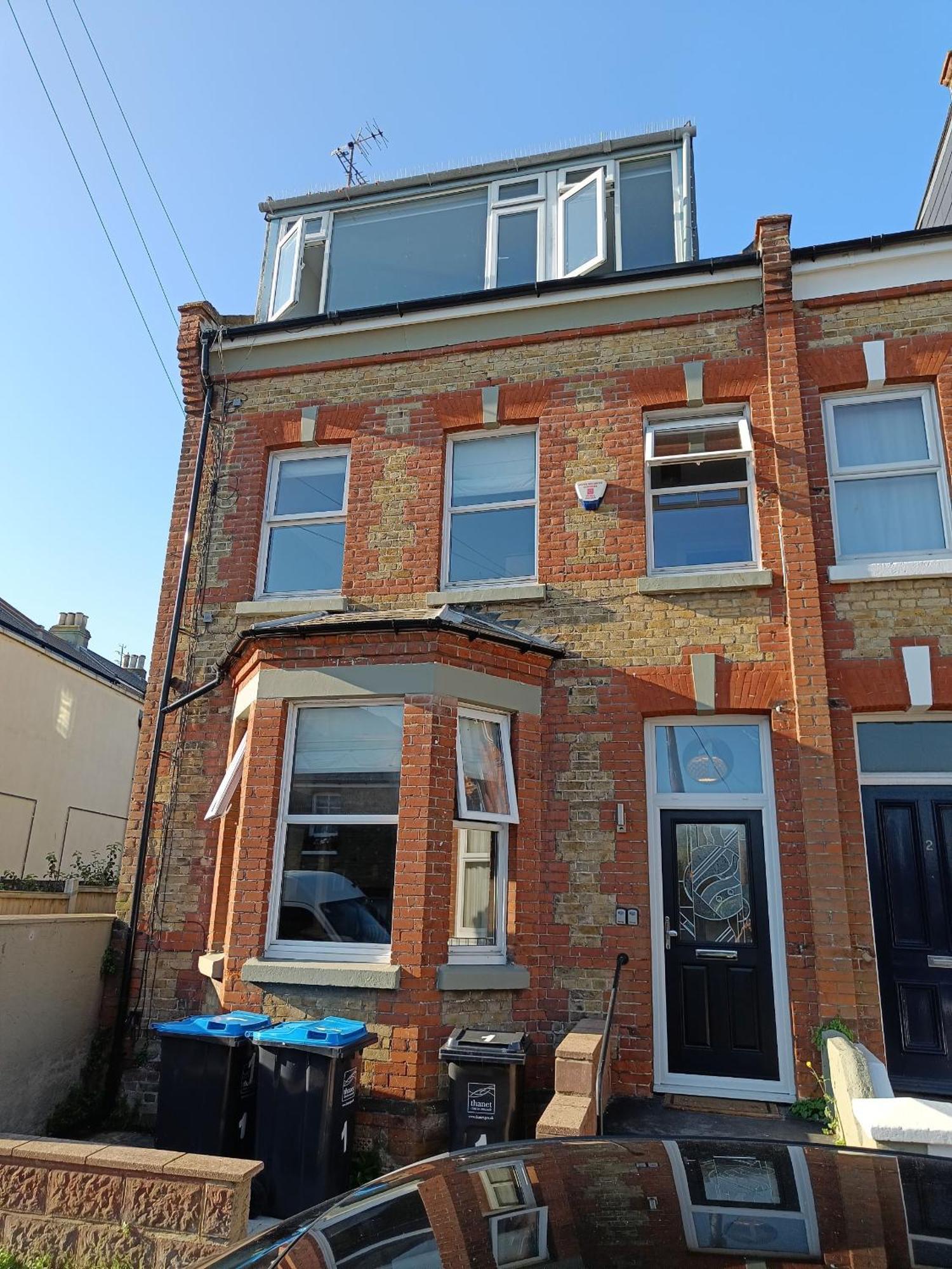 Holiday home Walpole Front House Sleeps 13-15 Margate