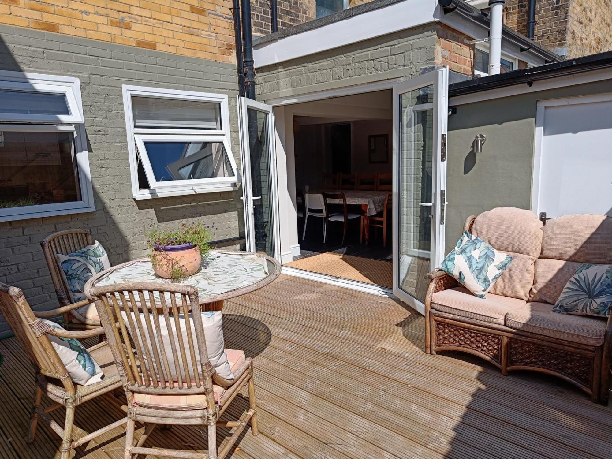 Walpole Front House Sleeps 13-15 Holiday home *